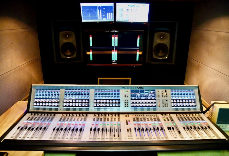 GENELEC 8050A self-powered STUDIO MONITORS Carousel 1