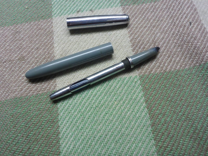 Awesome Old Vintage Lucas Fountain Pen Japan Carousel 9