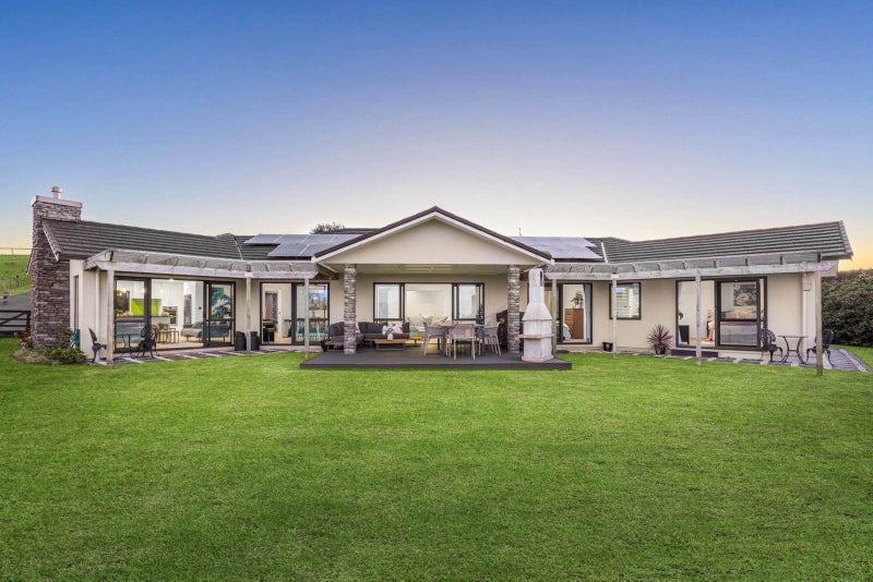 Complete Country Lifestyle Package64610447673218110