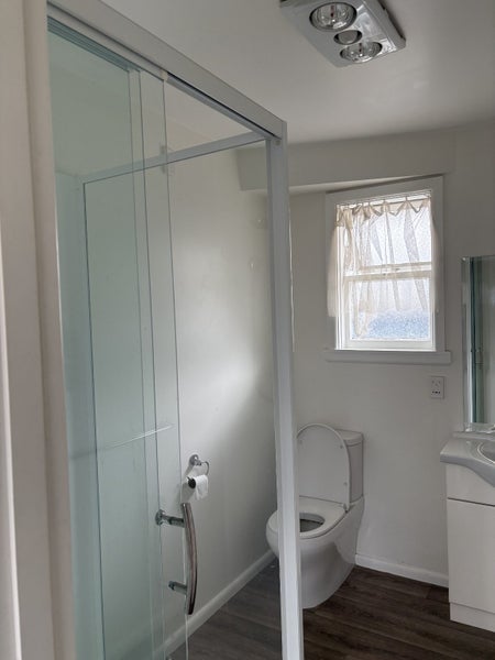 Linwood, Studio64613035586306113