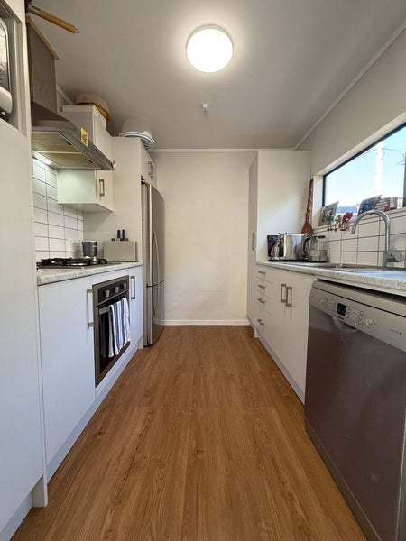 Totara Vale, 2 bedrooms64613329609475113
