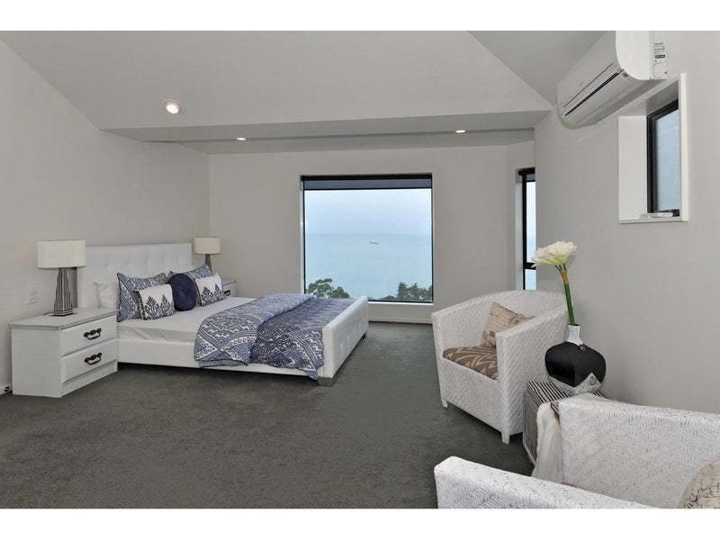 ESTATE SALE64613329666178110