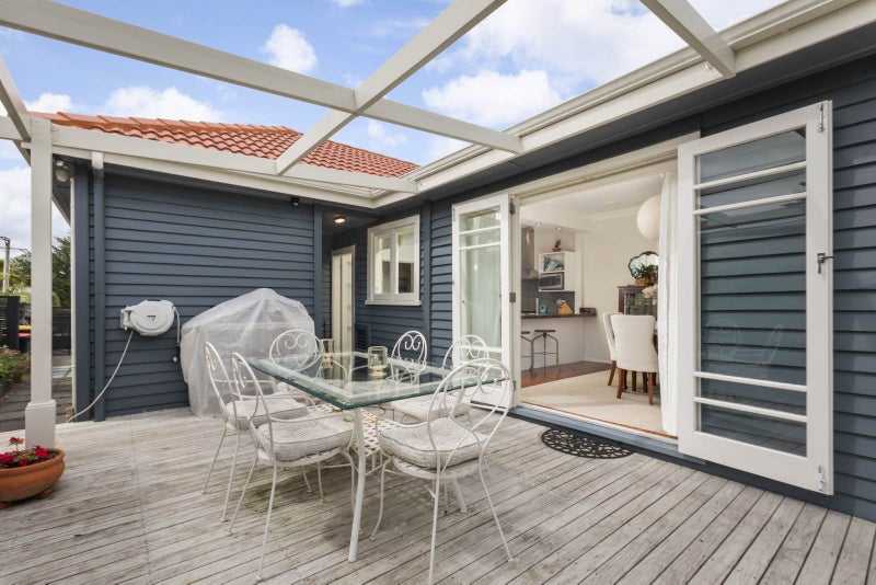 Nostalgic Home Sweet Home64613431332227114