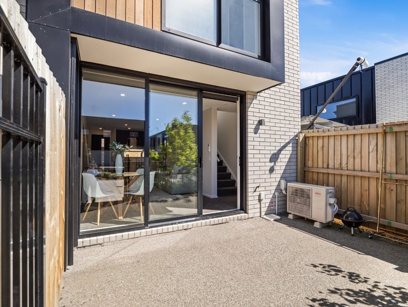 Addington, 2 bedrooms64613525324674110