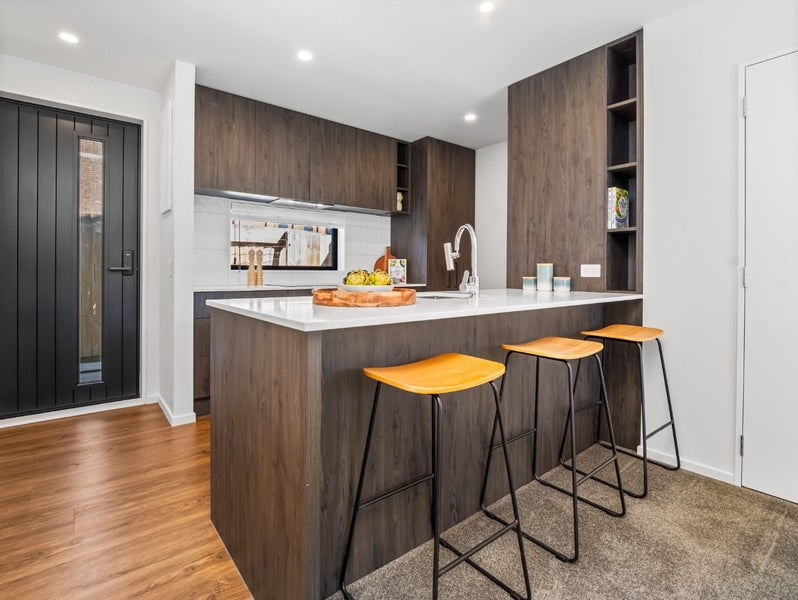 Addington, 2 bedrooms64613525324674111