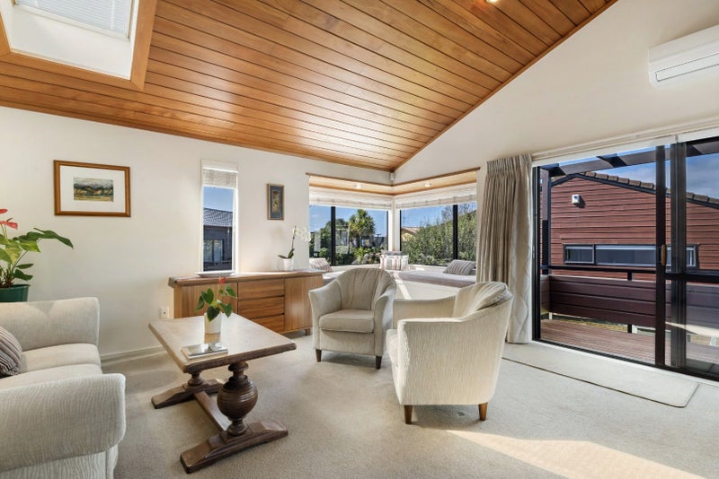 Northcote Point, 3 bedrooms64614128103042113