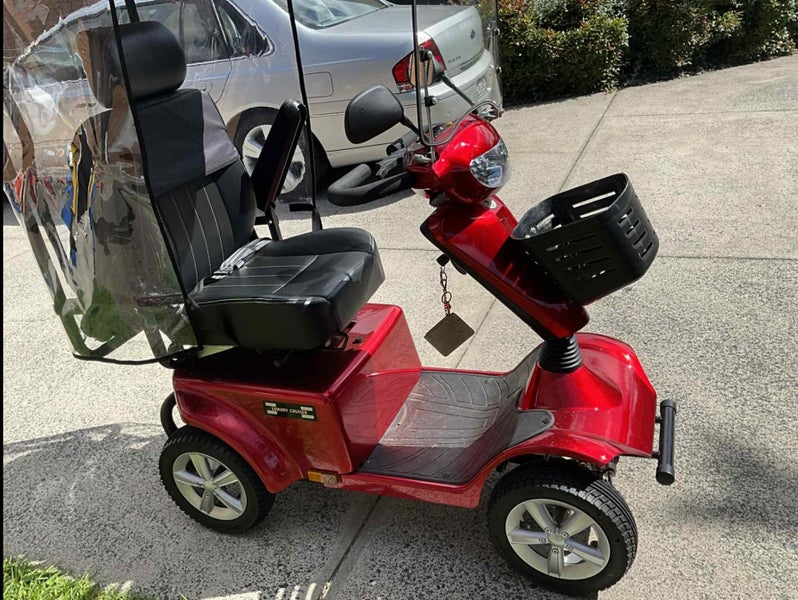 Nordic Luxury Cruiser Mobility Scooter Carousel 1