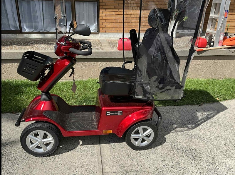 Nordic Luxury Cruiser Mobility Scooter Carousel 5