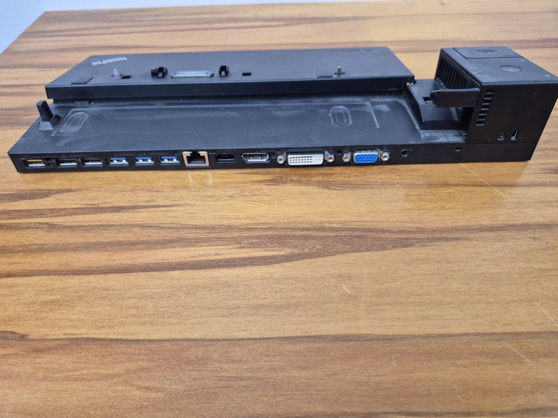 LENOVO THINKPAD PRO DOCK Station with Power Supply Carousel 2