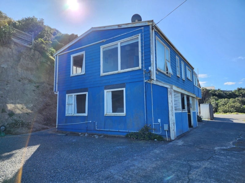 Owhiro Bay, 4 bedrooms64614625918723112