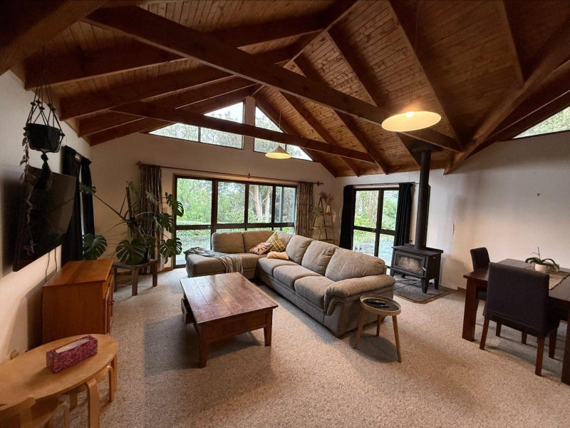 Kaitoke, 4 bedrooms64614625980674111