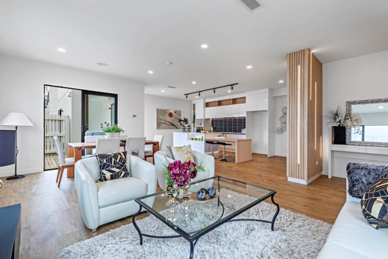 URGENT SALE! DOUBLE GARAGE! ACT FAST!64615008554754112