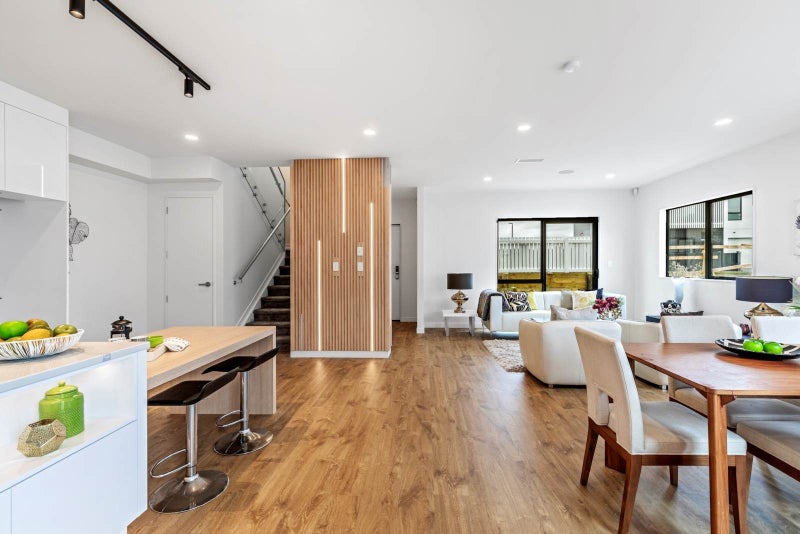 URGENT SALE! DOUBLE GARAGE! ACT FAST!64615008554754113