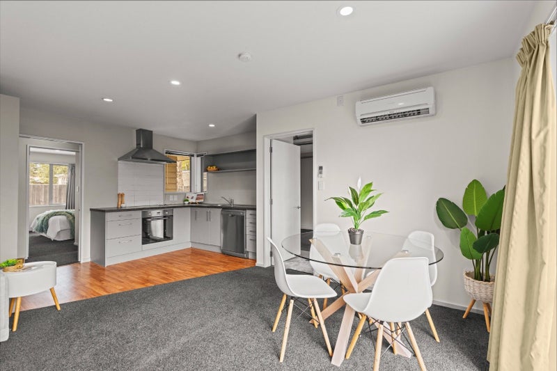 Waltham, 2 bedrooms64615008643074113