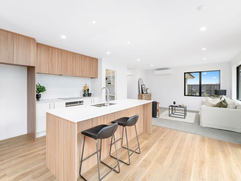 Move in Ready on Vista64615218269697112