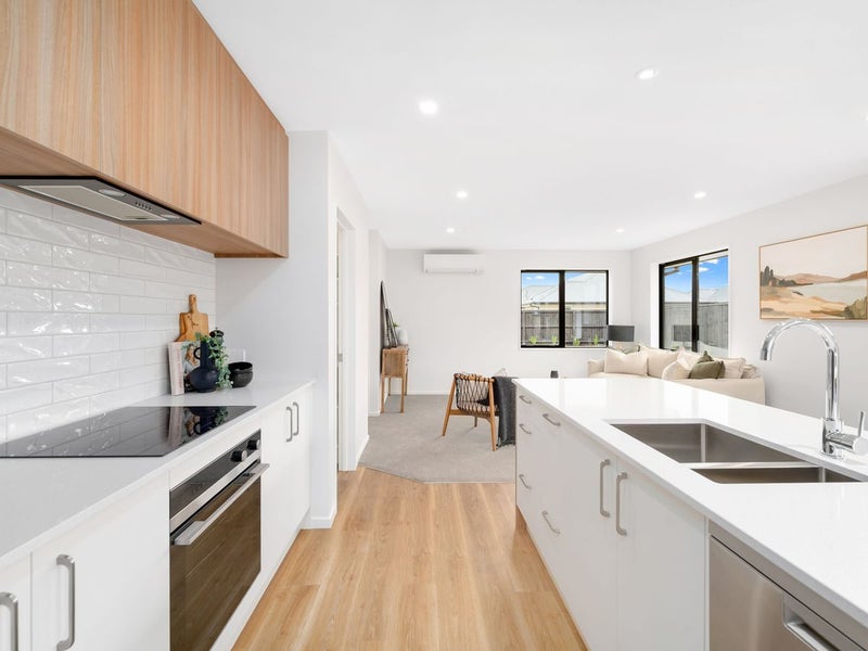 Move in Ready on Vista64615218269697113