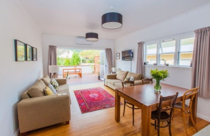 Waterloo, 3 bedrooms64615218232706113