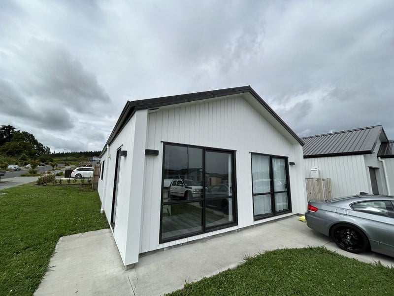 Helensville, 4 bedrooms64615403427715110