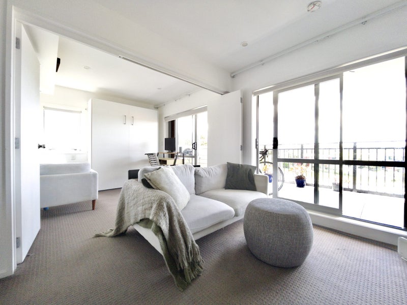 Albany, 2 bedrooms64615403567233113