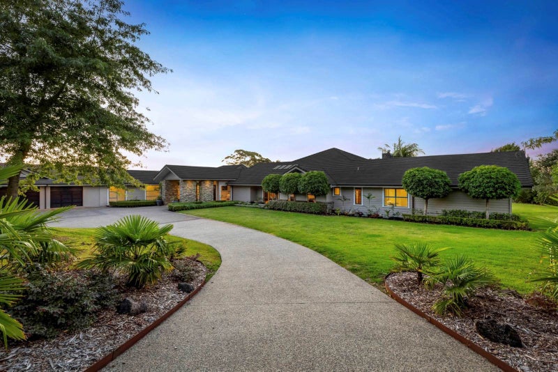 Country Prestige Redefined64615403548803111