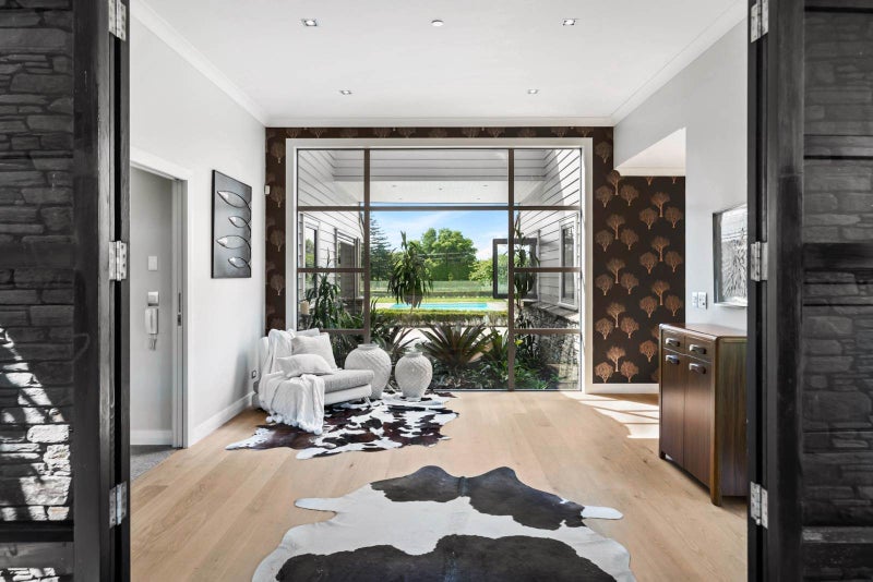 Country Prestige Redefined64615403548803113