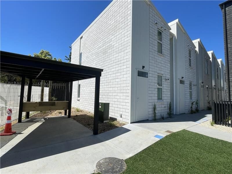 Huntington, 1 bedroom64615514393859110