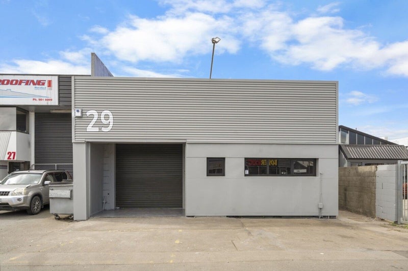 Refurbished, Vacant Sydenham Industrial64615613030145110