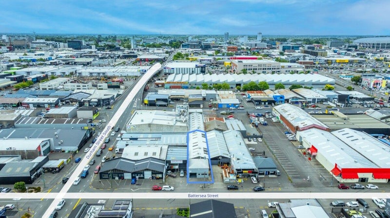 Refurbished, Vacant Sydenham Industrial64615613030145113