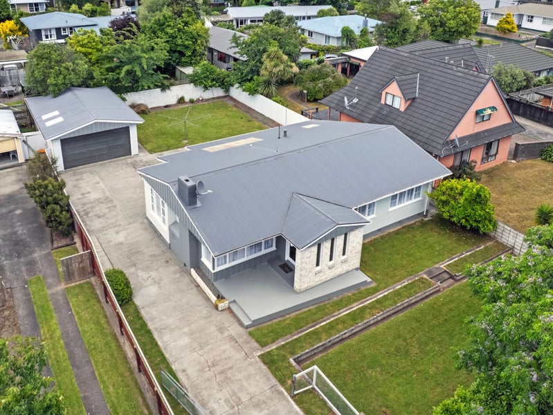 Family Home in Top School Zones!64615613092227114