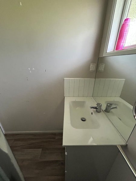 Waiuku, 3 bedrooms64615811116673111