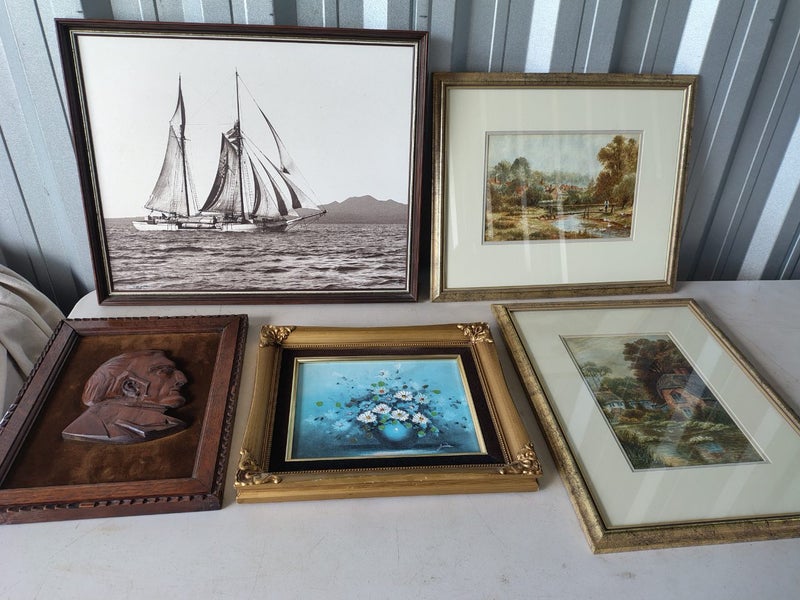 Framed pictures Box lot 1425 (CL868) Carousel 1