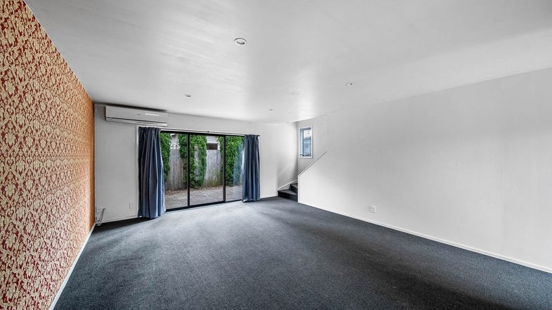 Sydenham, 3 bedrooms64615910383234114