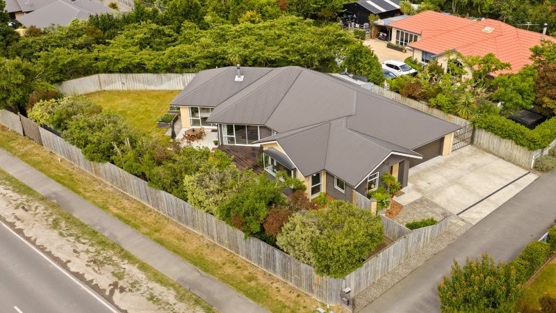 Central, established and ideal family living64616009704322110