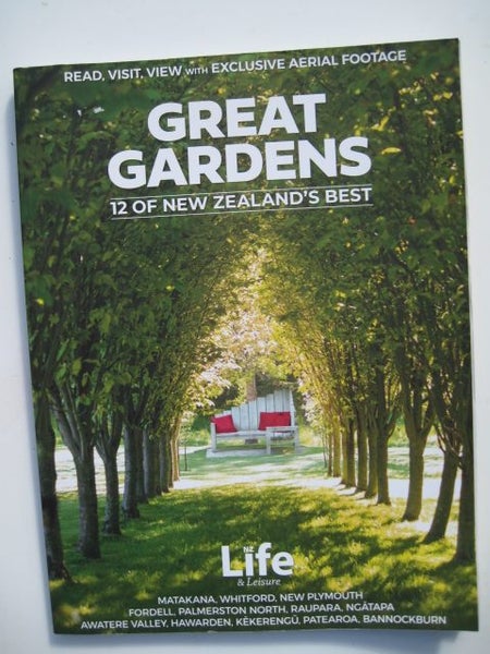 ++ 2x GREAT NZ GARDENS - 12 OF NZ BEST + GARDENS TO LOVE Carousel 2