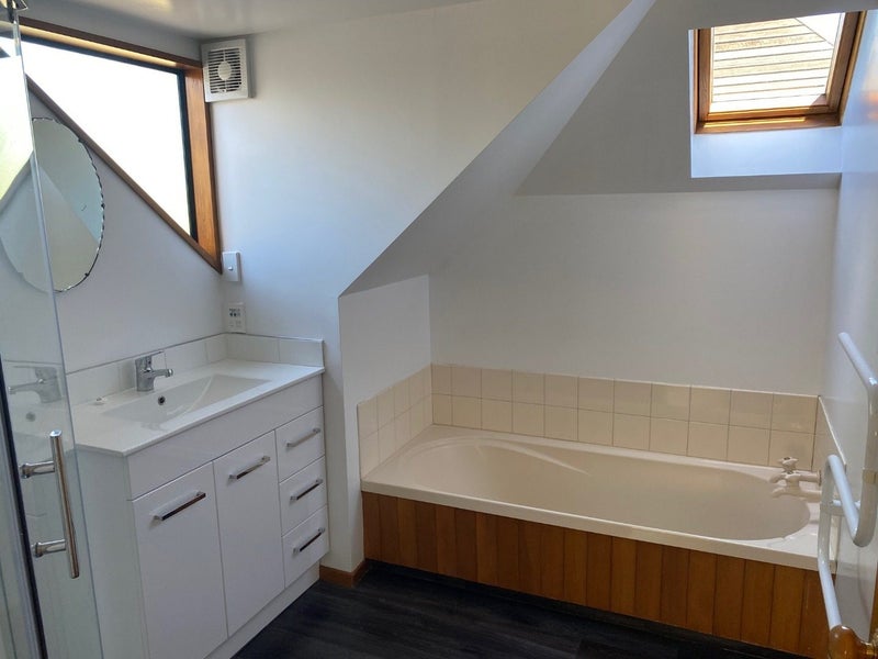 Upper Riccarton, 3 bedrooms64616009808514112