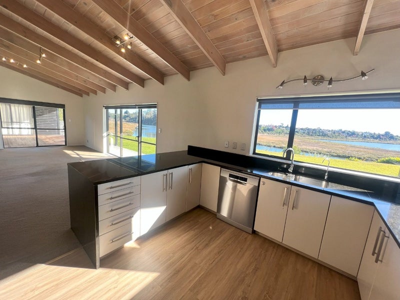 Poike, 3 bedrooms64616107770497114