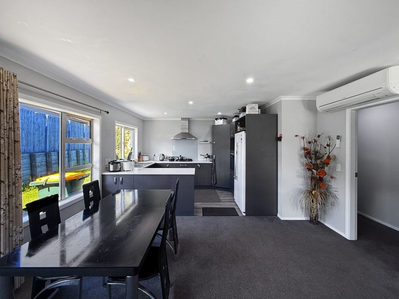 Wainuiomata, 4 bedrooms64616309337218111