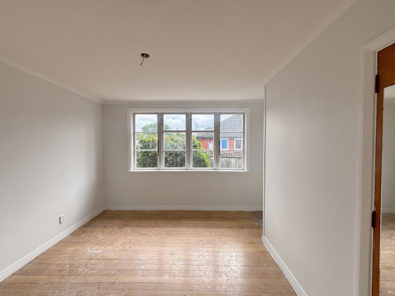 Dallington, 4 bedrooms64616309490435112