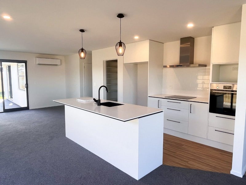 Halswell, 4 bedrooms64616509657601111