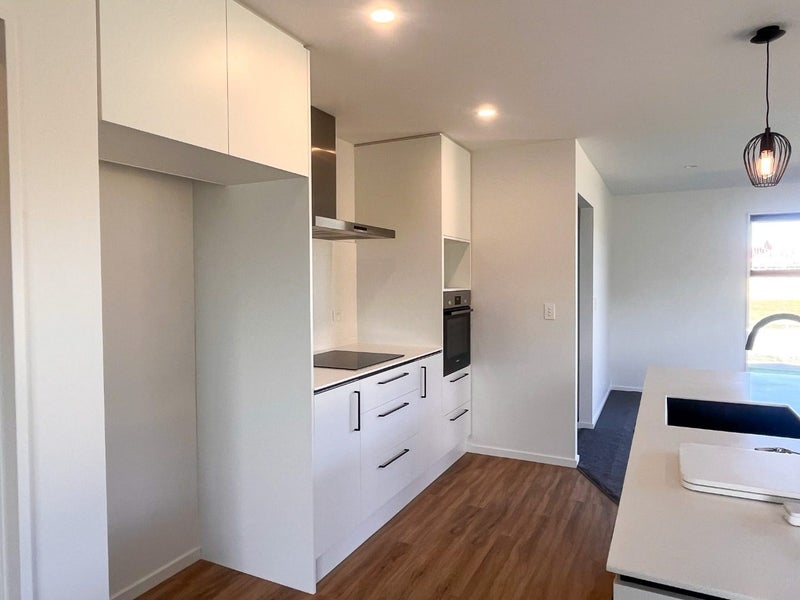 Halswell, 4 bedrooms64616509657601112