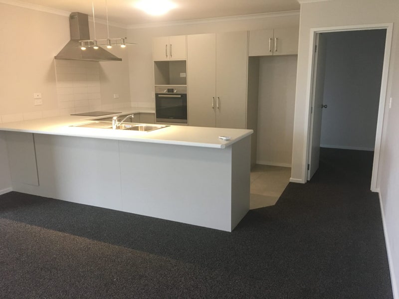 Huntington, 4 bedrooms64616608244737111