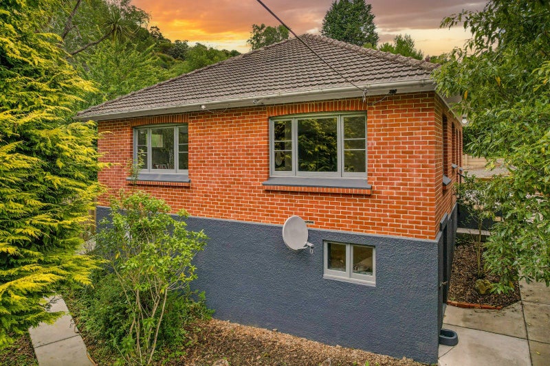 3-Bedroom Brick in Peaceful Bush Setting64616608225795112