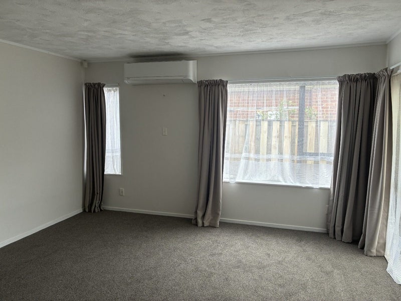 Blockhouse Bay, 3 bedrooms64616608443779113