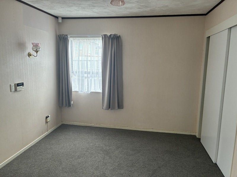 Blockhouse Bay, 3 bedrooms64616608443779114