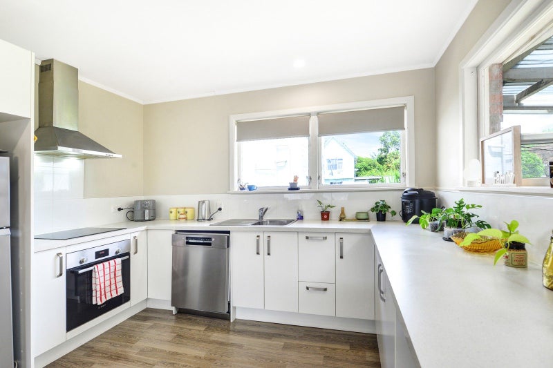 Stylish, Low-Maintenance Living64616608470017112