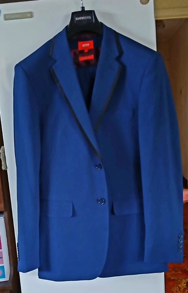 A BARKER'S SIUTE 3 peice in perfection condition made when quality came first64782340850049110