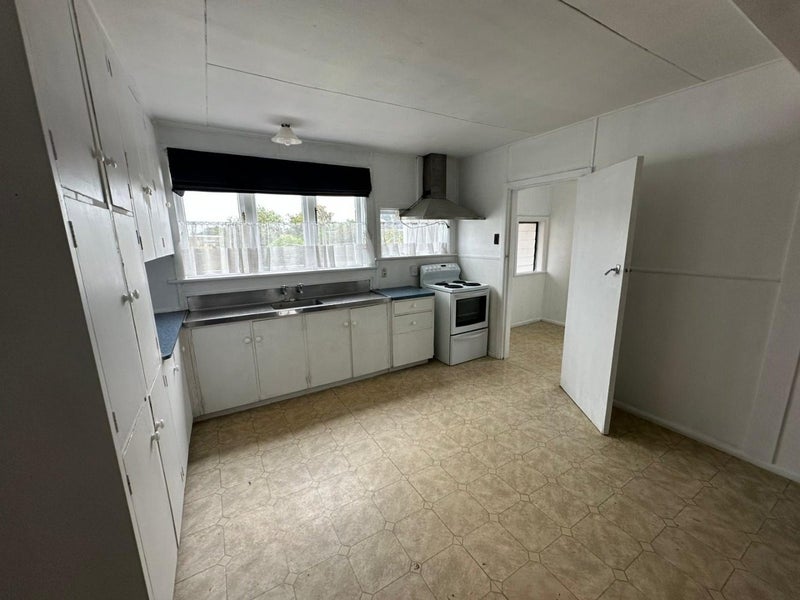 Otaki, 4 bedrooms64616807479169111