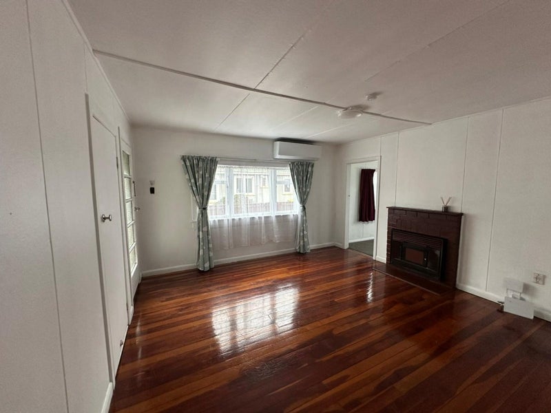 Otaki, 4 bedrooms64616807479169112