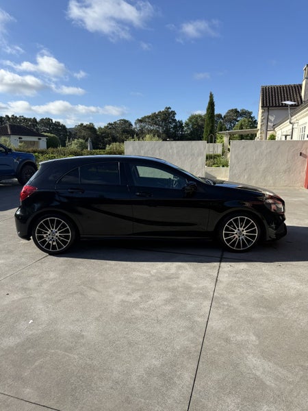 2017 Mercedes-Benz A-Class A18064616906884355111