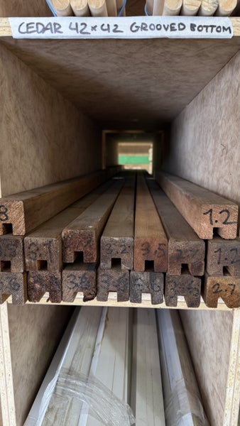 42x42 Cedar Grooved Bottom Carousel 2